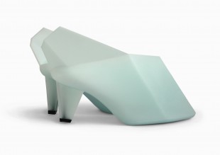 KAMrotationalmouldedshoe